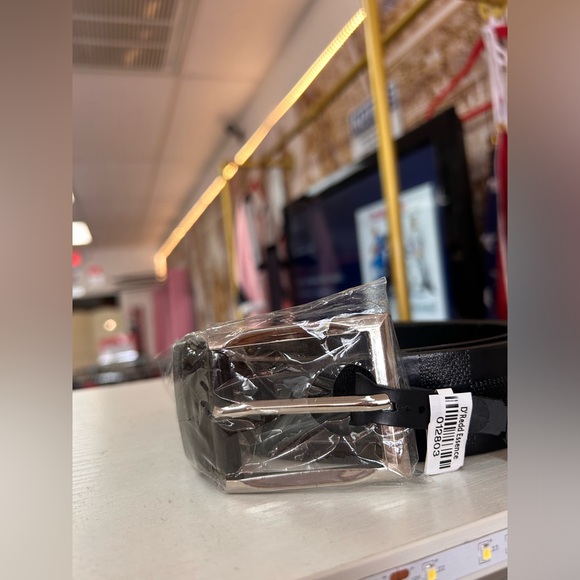 Black men’s belt - Picture 3 of 4